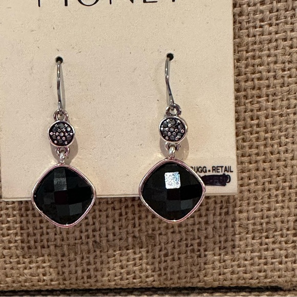 NWT Monet Earrings- silver tone dangle with black faceted square bead - Picture 4 of 8